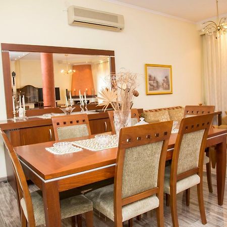 Veta'S Spacious Central Apartment Serres Exteriér fotografie