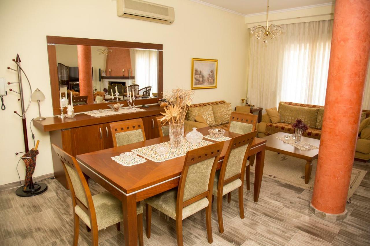Veta'S Spacious Central Apartment Serres Exteriér fotografie