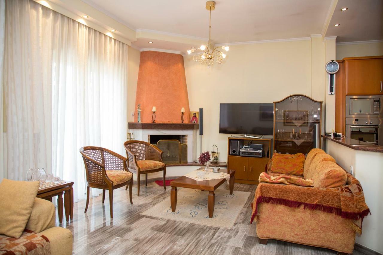 Veta'S Spacious Central Apartment Serres Exteriér fotografie